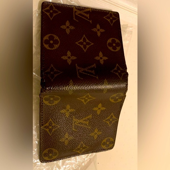 Authentic Louis Vuitton Dark Brown Monogram Wallet - Picture 2 of 6